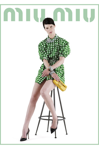 miu_miu___pasarela_140839644_320x480