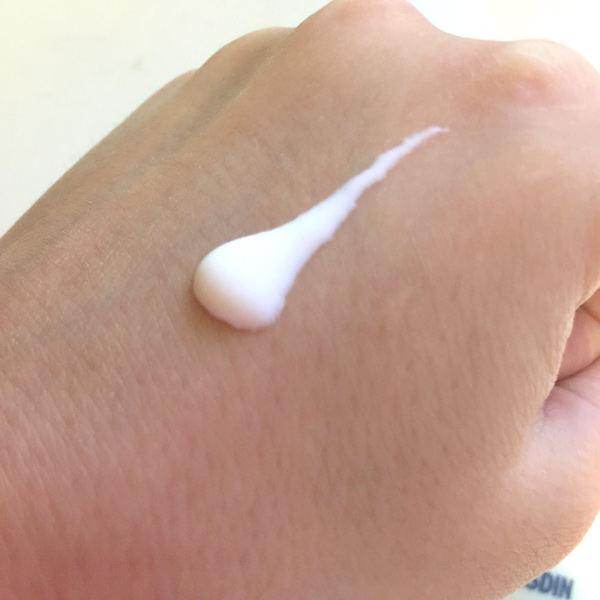 isdin-fusion-water-oil-control-textura