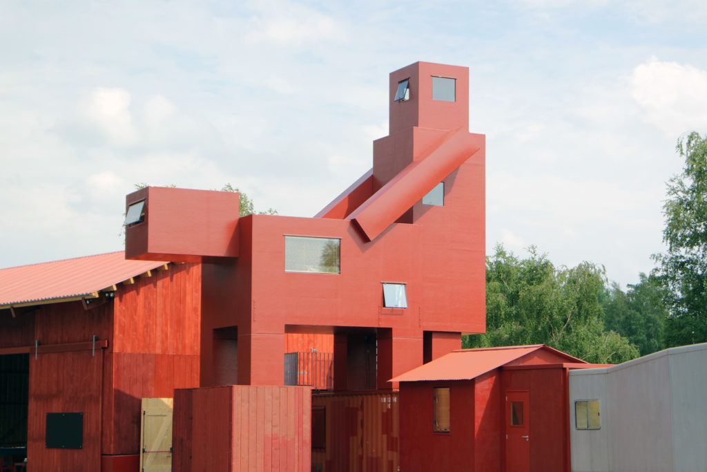 Atelier Van Lieshout.
